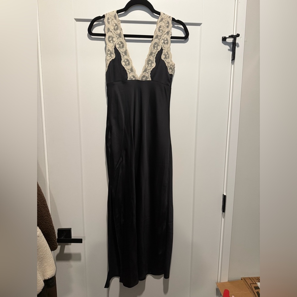Abercrombie & Fitch Black and Cream Lace dress - Picture 5 of 5